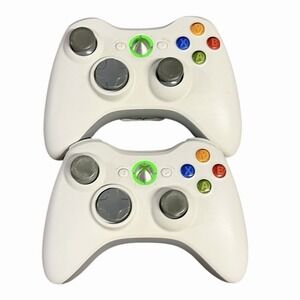 (2) Microsoft Xbox 360 Wireless Controllers White Genuine OEM WORKS